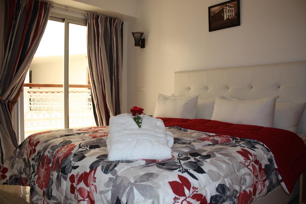 Hotel La Place Эль-Джадида Номер фото